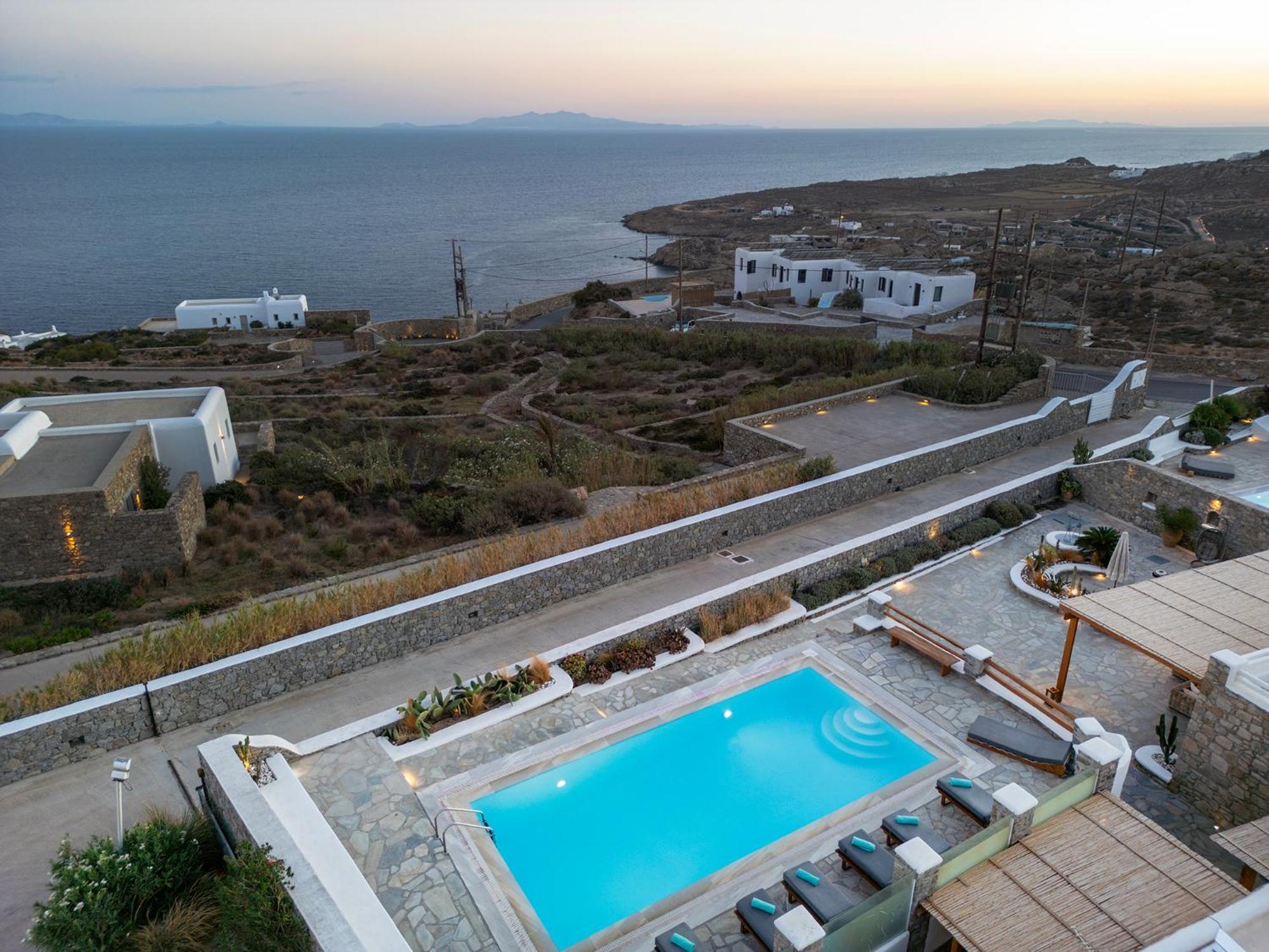 Mando Pool Villas W Sea Views - Five Bedrooms Super Paradise Beach  Exteriér fotografie