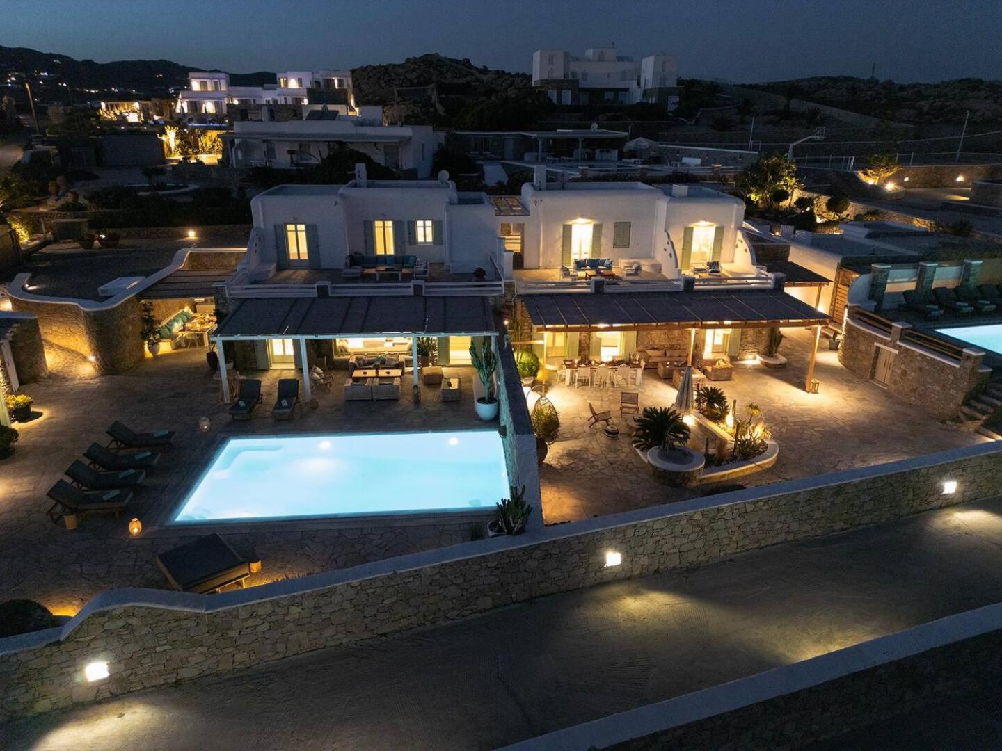 Mando Pool Villas W Sea Views - Five Bedrooms Super Paradise Beach  Exteriér fotografie