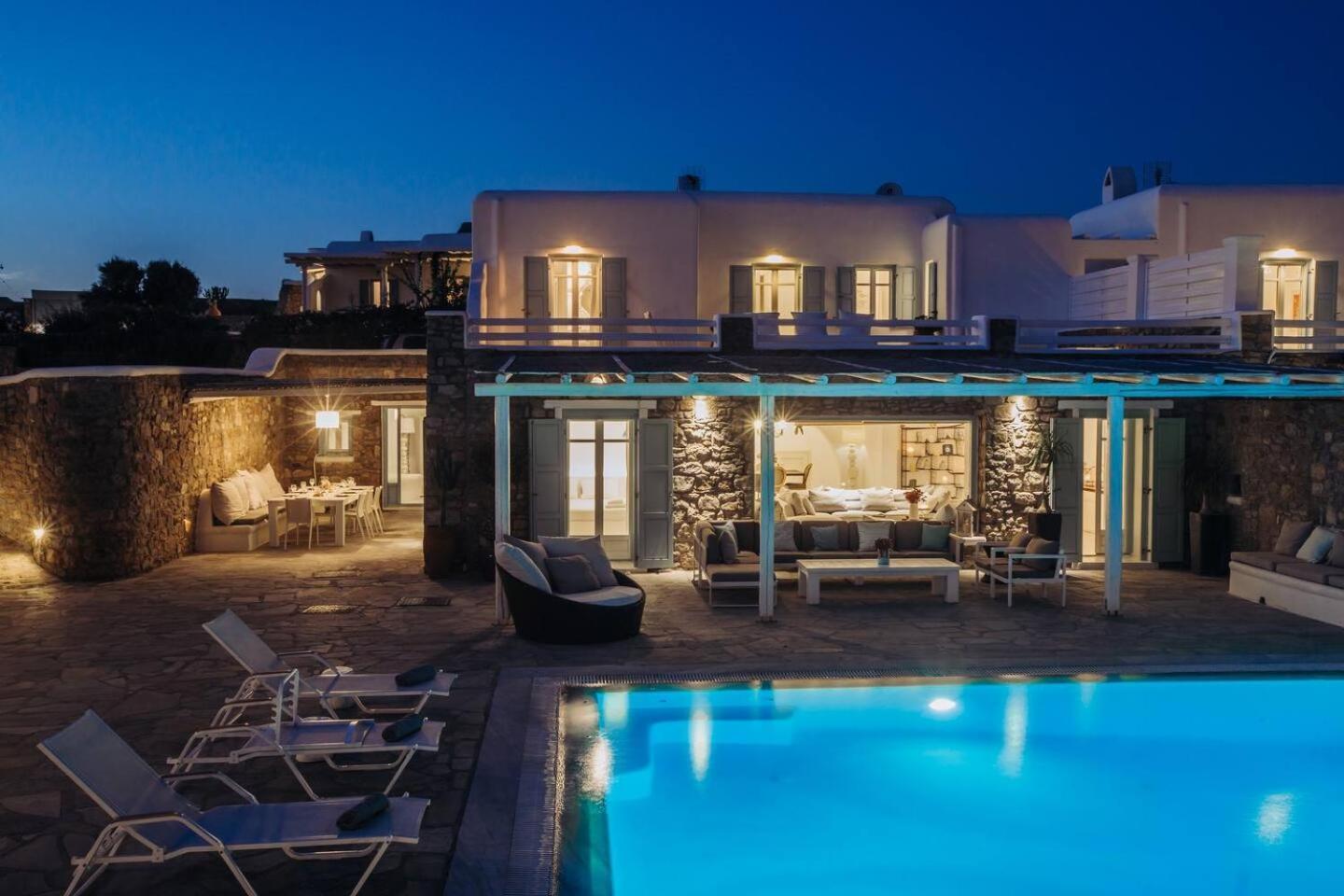 Mando Pool Villas W Sea Views - Five Bedrooms Super Paradise Beach  Exteriér fotografie